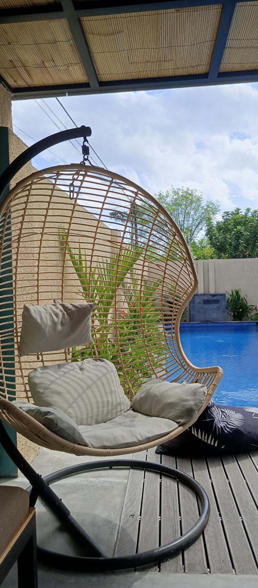 Zavana Rooms & Restaurant Tanjungkarang Exterior photo